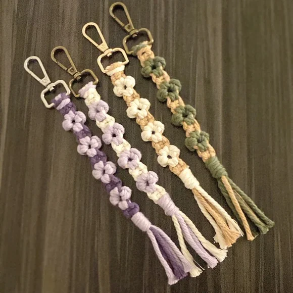 Macrame Keychains - Picture 3 of 5